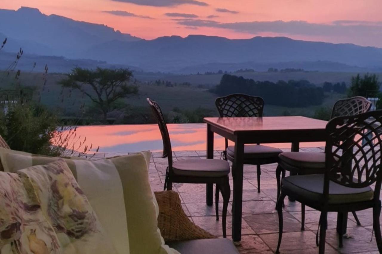 Inkungu Lodge Champagne Valley Kültér fotó