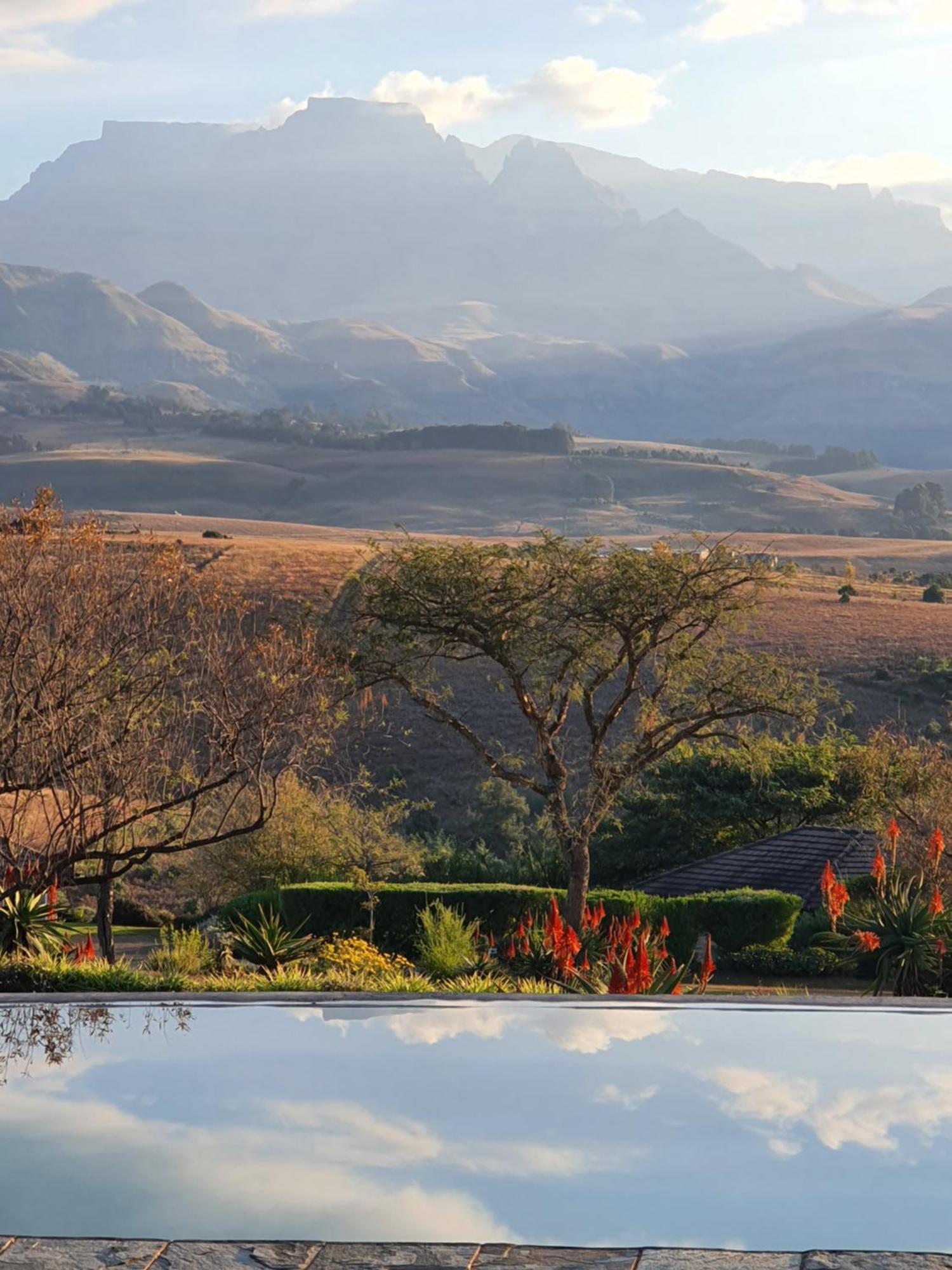 Inkungu Lodge Champagne Valley Kültér fotó