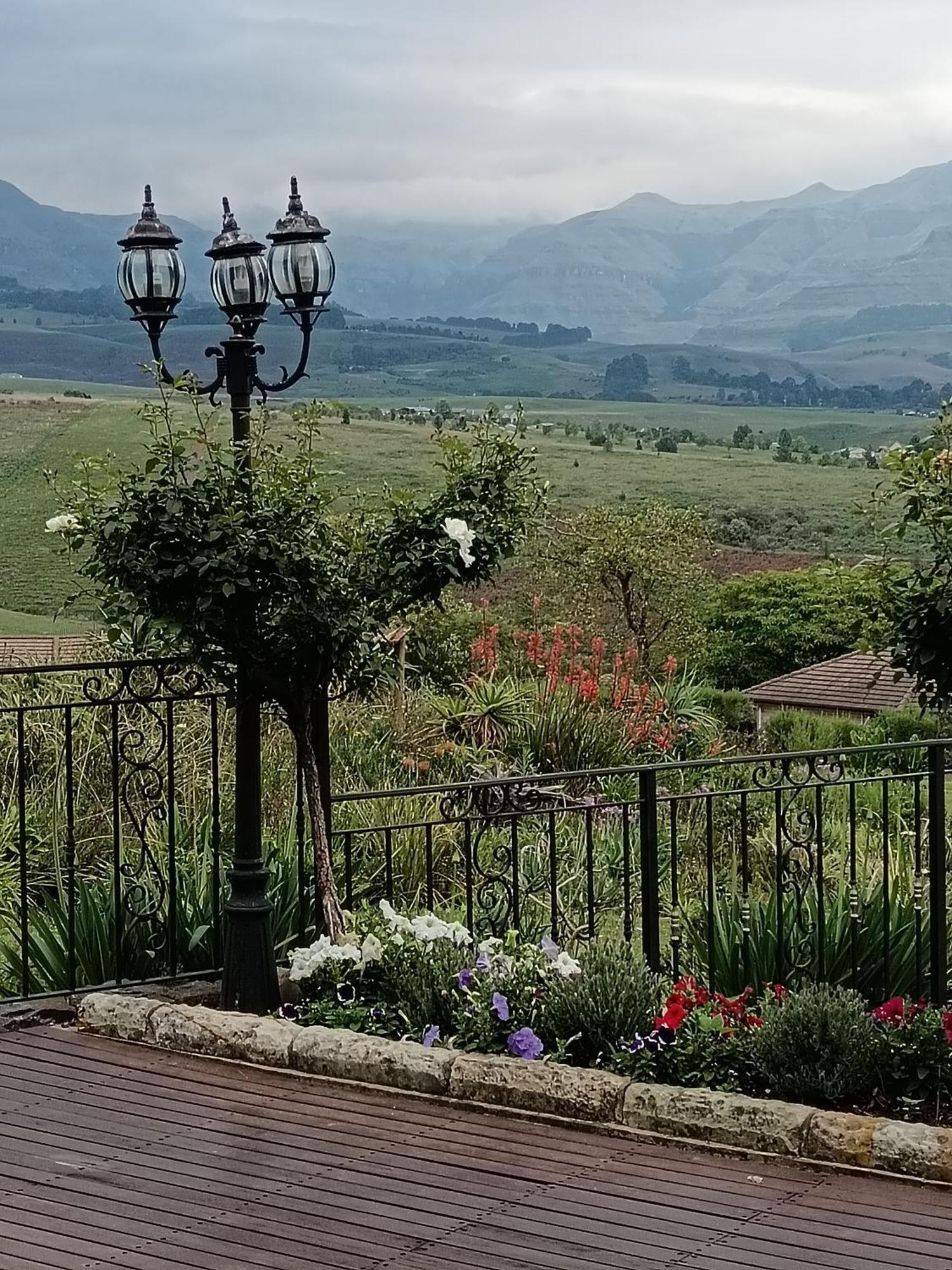 Inkungu Lodge Champagne Valley Kültér fotó